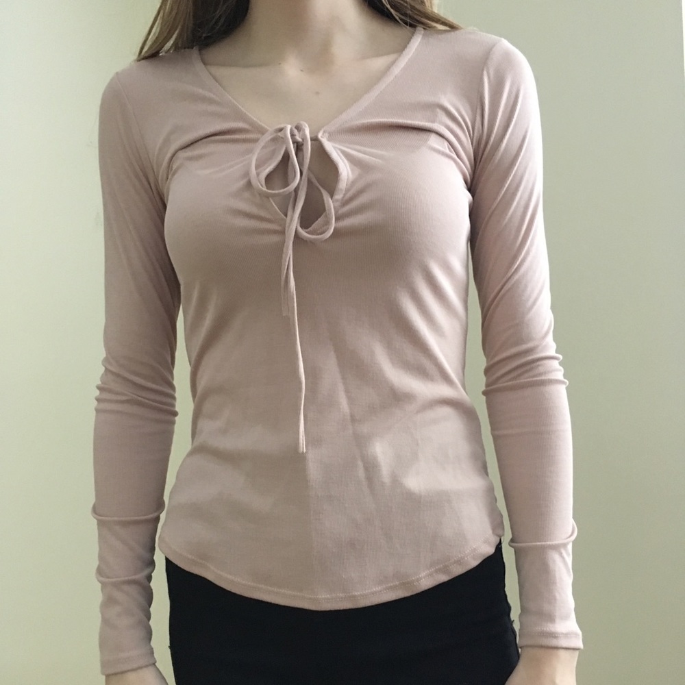 pacsun key hole top